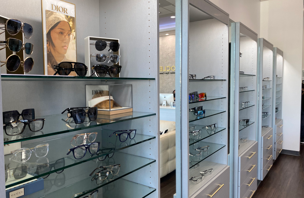 Fall Eyewear Trends of 2021 at Monocle Premier Eye Care of Houston